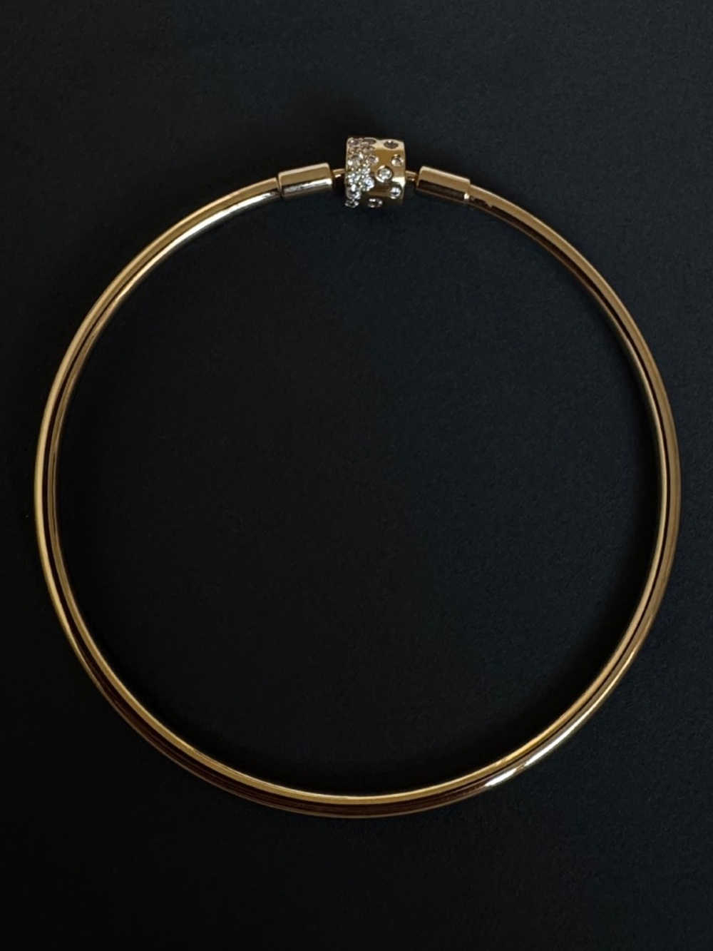 Pandora- 14k Gold Plating Sparkling Barrel Clasp Bangle